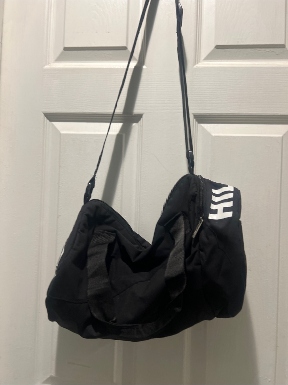 Tommy Hilfiger Black Logo-Trim Duffle Bag